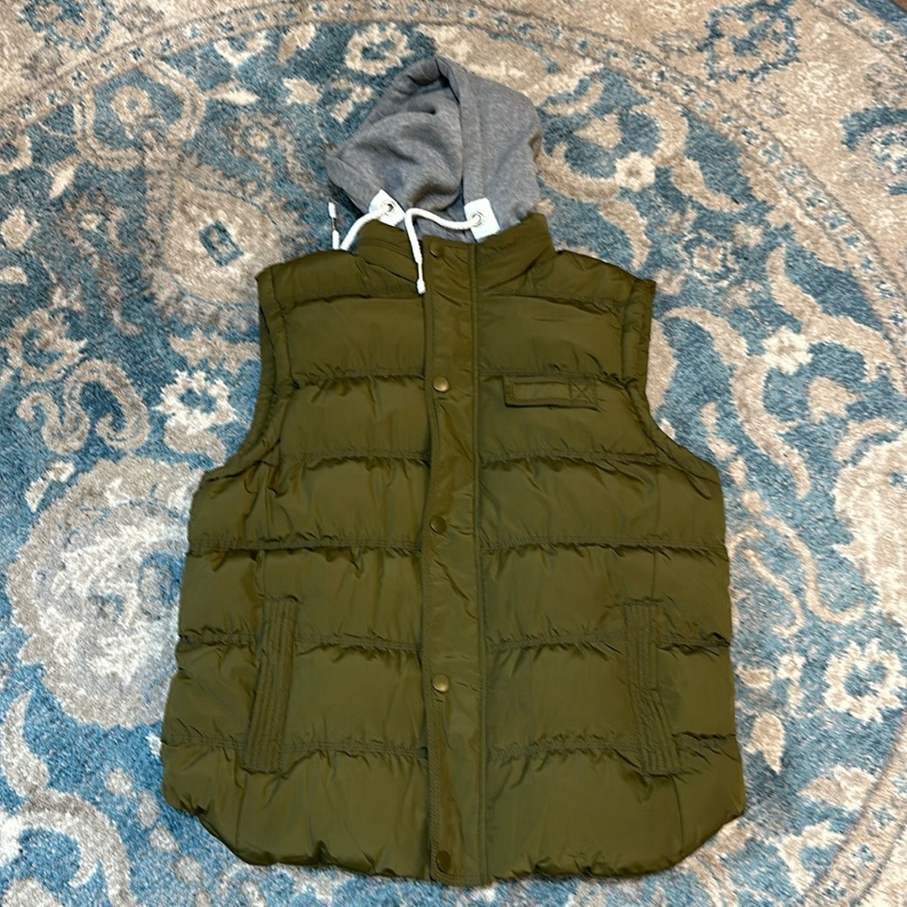 Hooded Puffer Vest